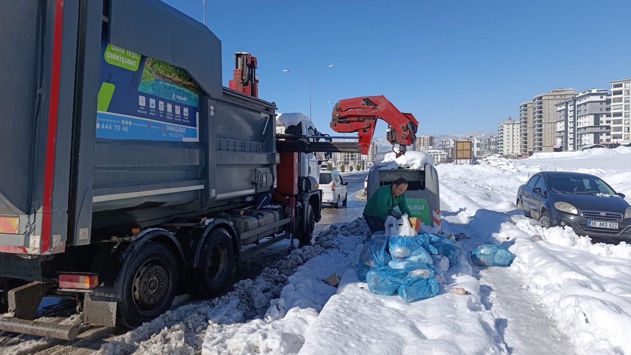 Onikişubat’ta temizlik hizmetleri aksamıyor!