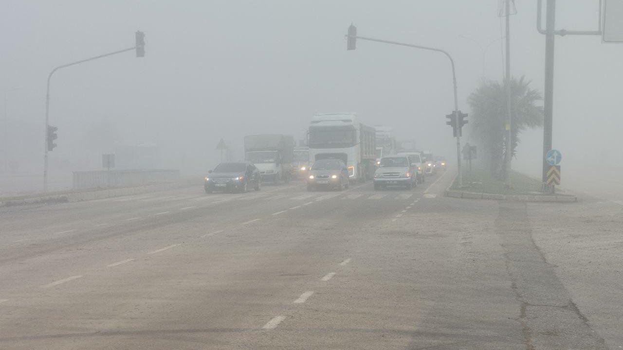 Kahramanmaraş’ı sis bastı!