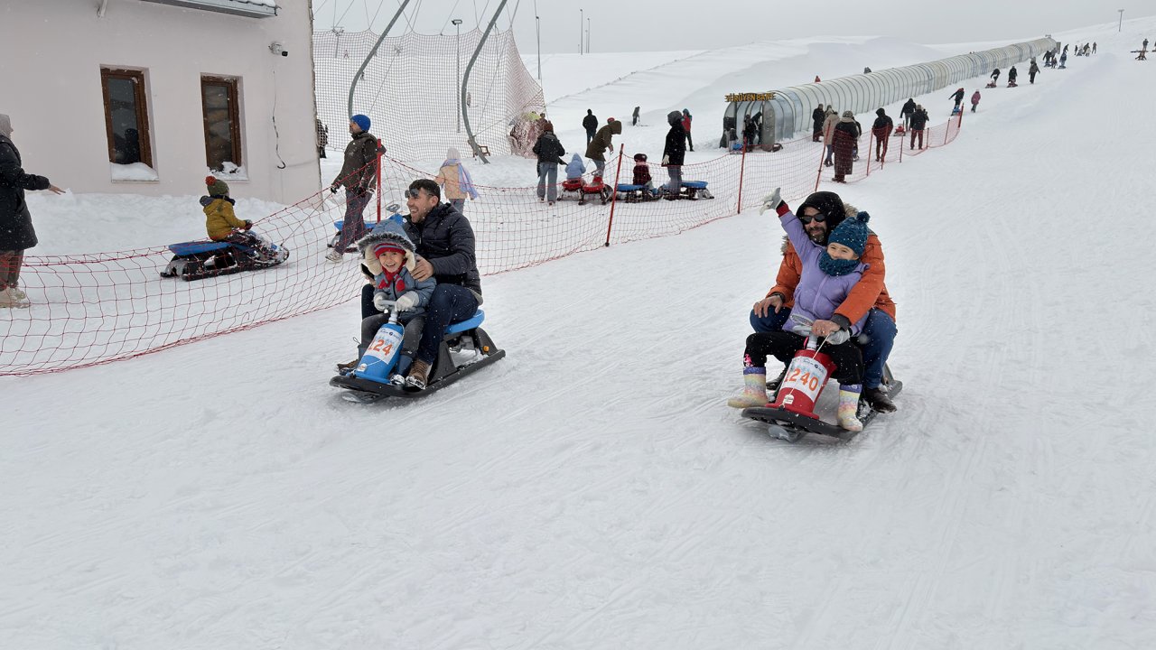 Kahramanmaraş Yedikuyular Kayak Merkezi kış turizminin incisi oldu!