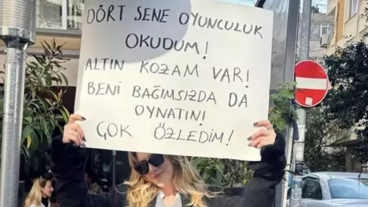 Hayal Köseoğlu Pankart Olayı Nedir? Hayal Köseoğlu Neden Pankart Açtı, Üzerinde Ne Yazıyor?