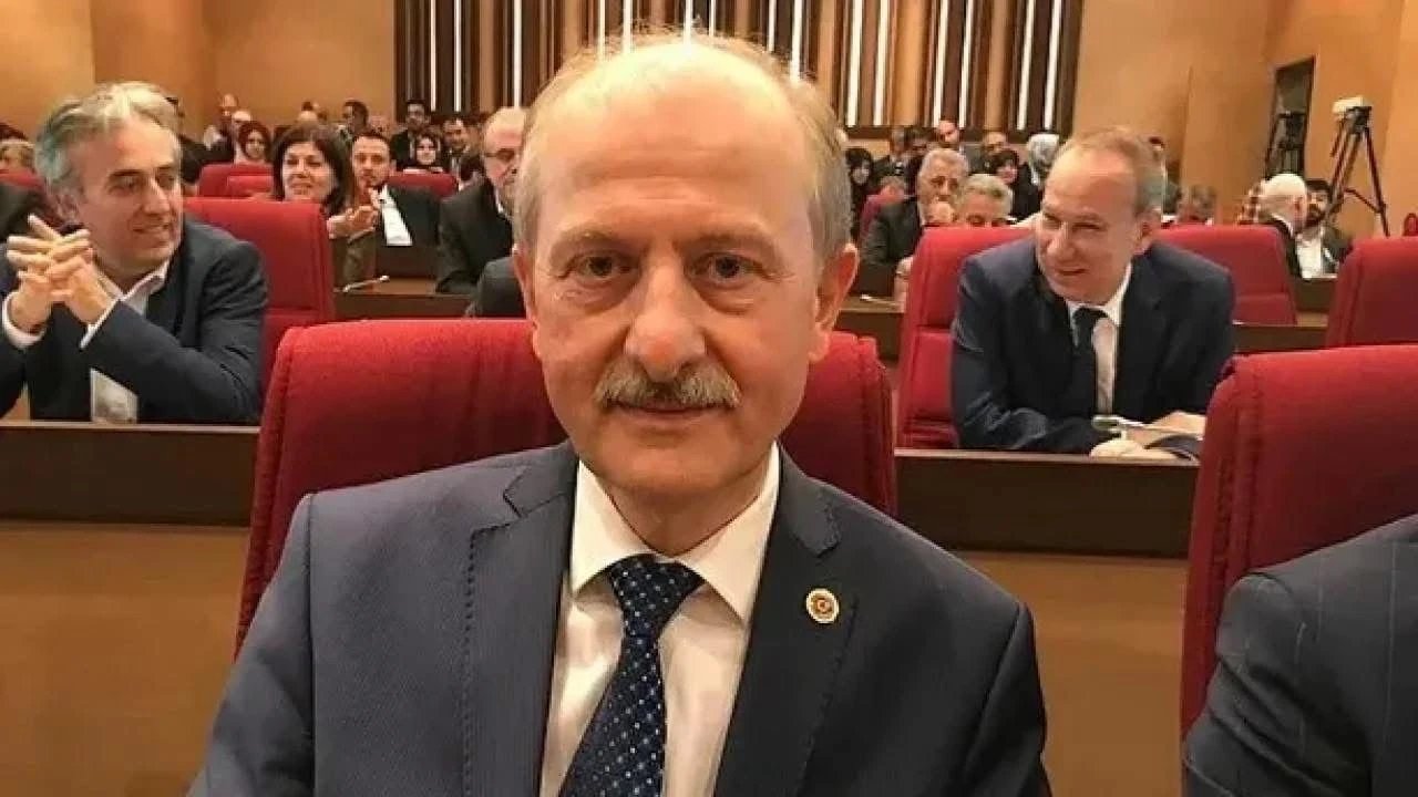 Yeni Cumhurbaşkanı Başdanışmanı Hasan Suver Kimdir? Kariyeri, Eğitimi ve Memleketi