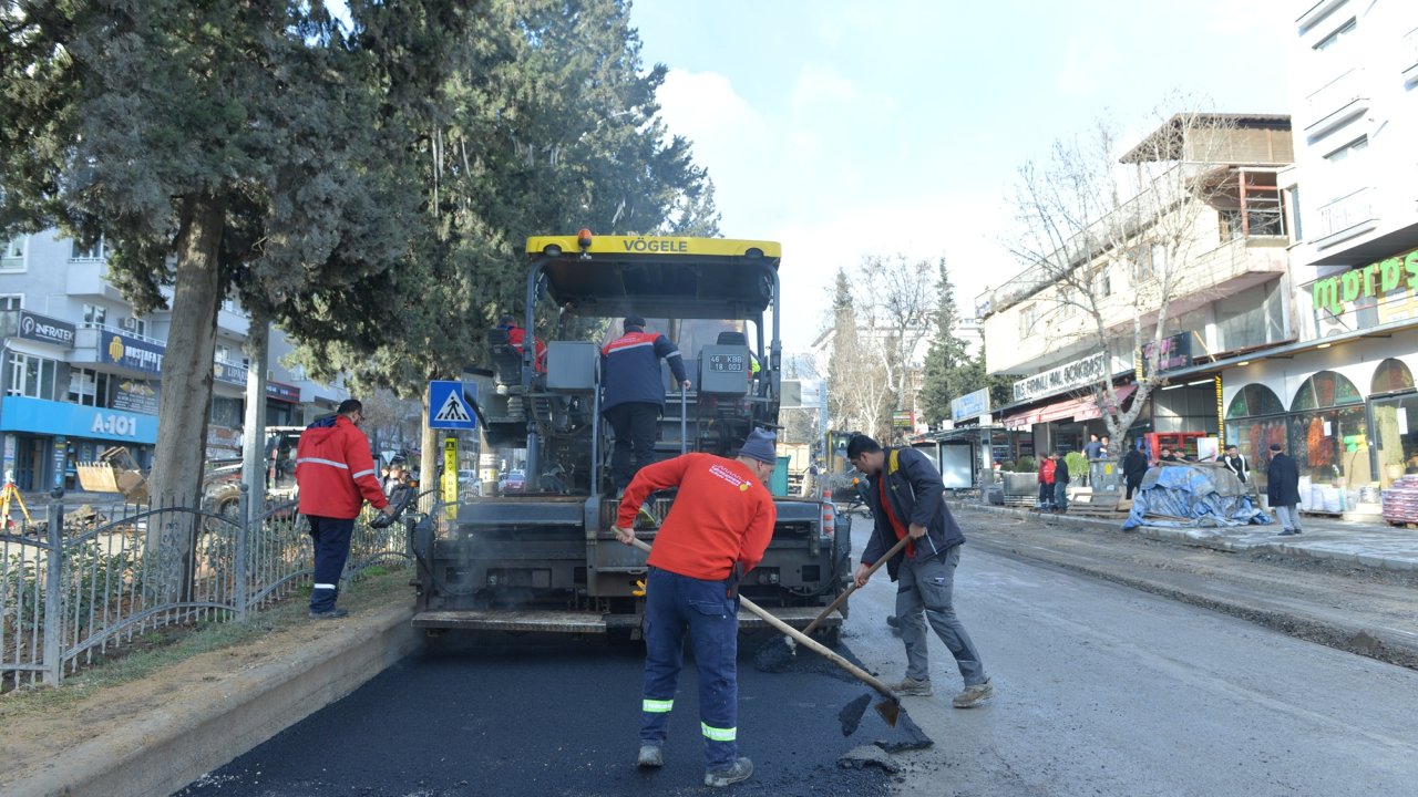Azerbaycan Bulvarı’nda Yol Konforu İçin Büyükşehir Gece Gündüz Sahada!