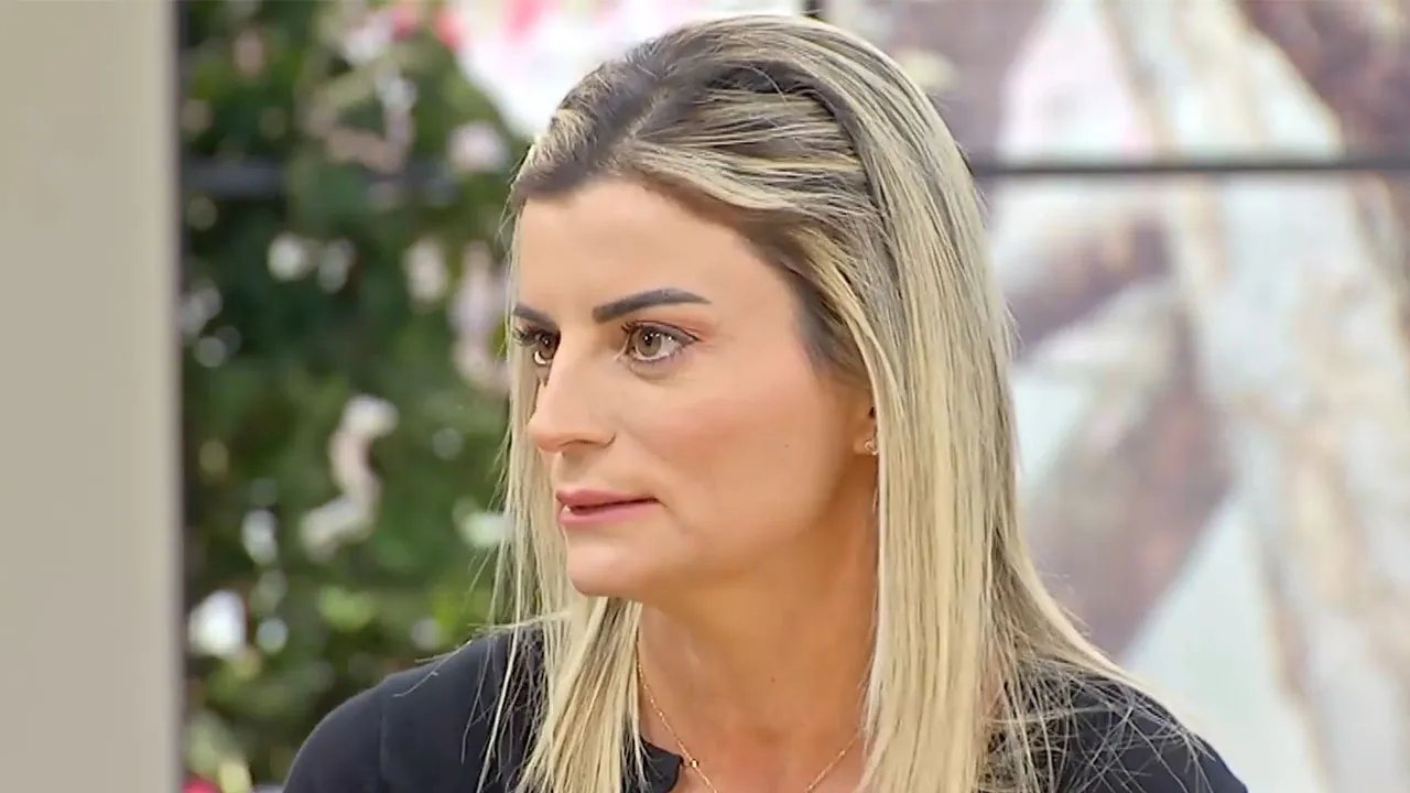 Ece Vahapoğlu Kimdir? Kariyeri ve Eğitimi