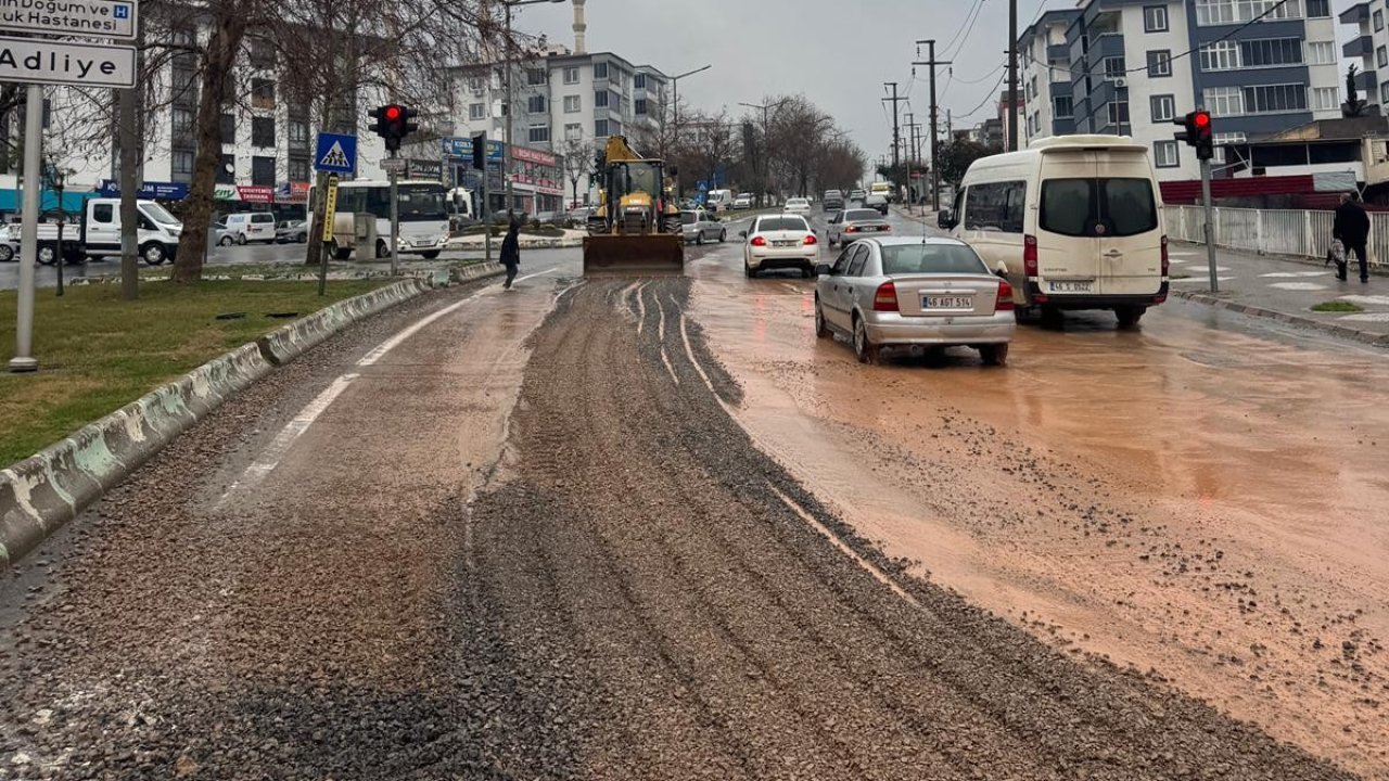 Altyapı Çalışmasının Devam Ettiği Yollardaki Bozulmalar Gideriliyor!