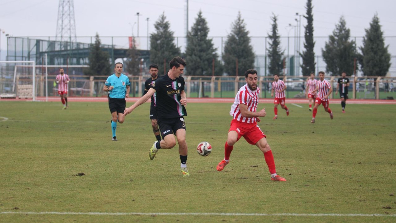 Kahramanmaraş İstiklalspor şampiyonluk yolunda bir engeli daha aştı!