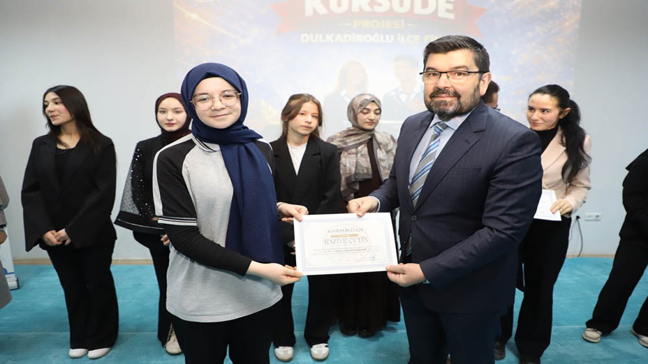 Gençler Kürsüde Dulkadiroğlu İlçe Finali Büyük Heyecana Sahne Oldu!