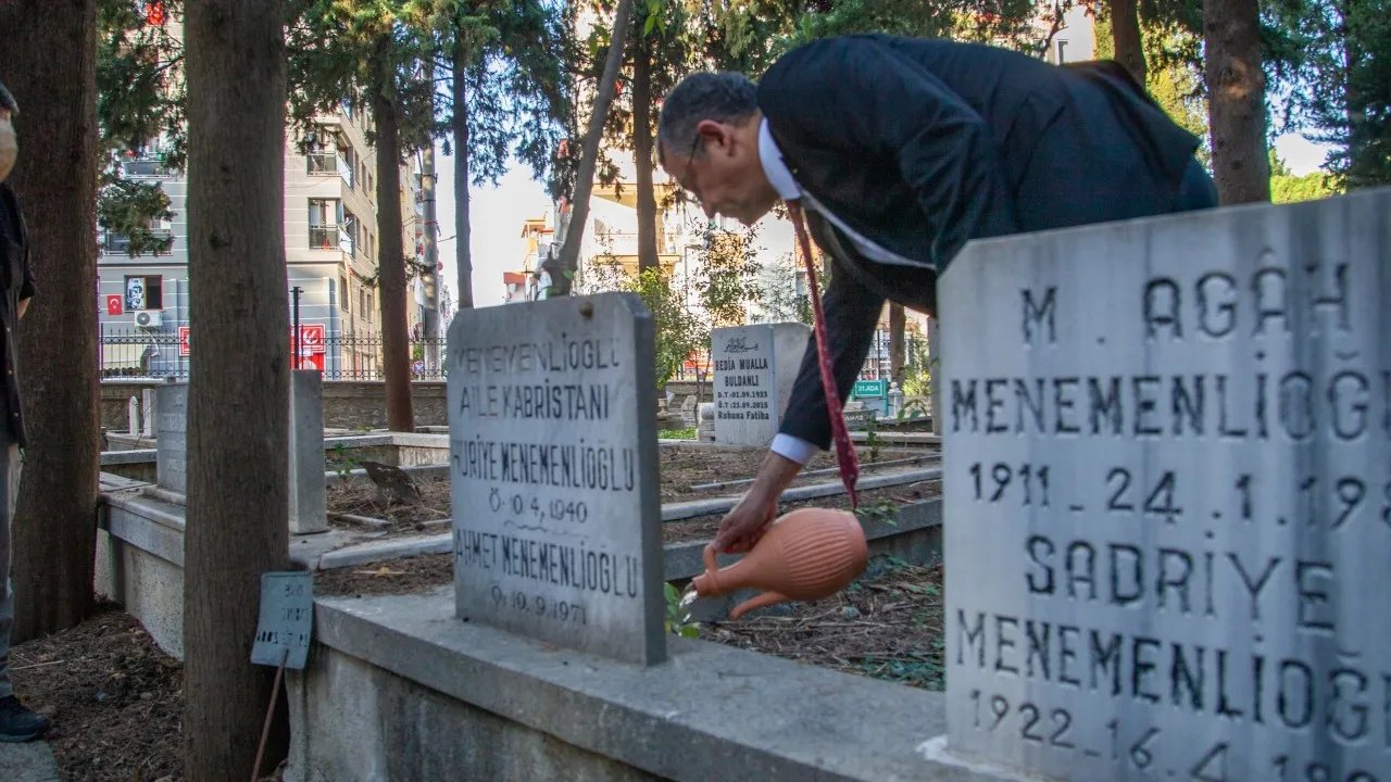 Özgür Özel’in Dedesi Kimdir, Aslen Nereli? CHP Genel Başkanı’nın Aile Kökeni ve Hayatı