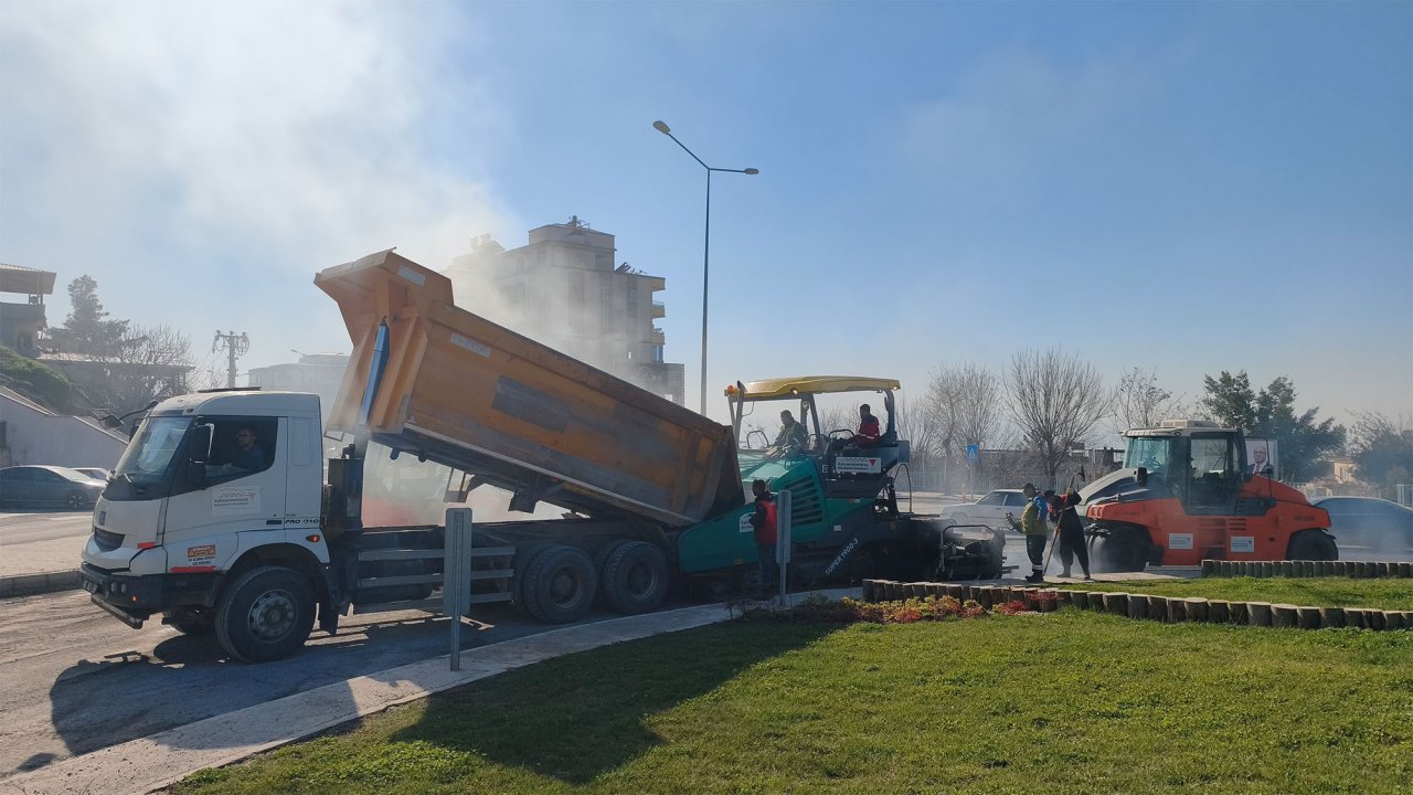 Kahramanmaraş Büyükşehir, Dulkadiroğlu’nda Yolları Bir Bir Yenilemeye Devam Ediyor