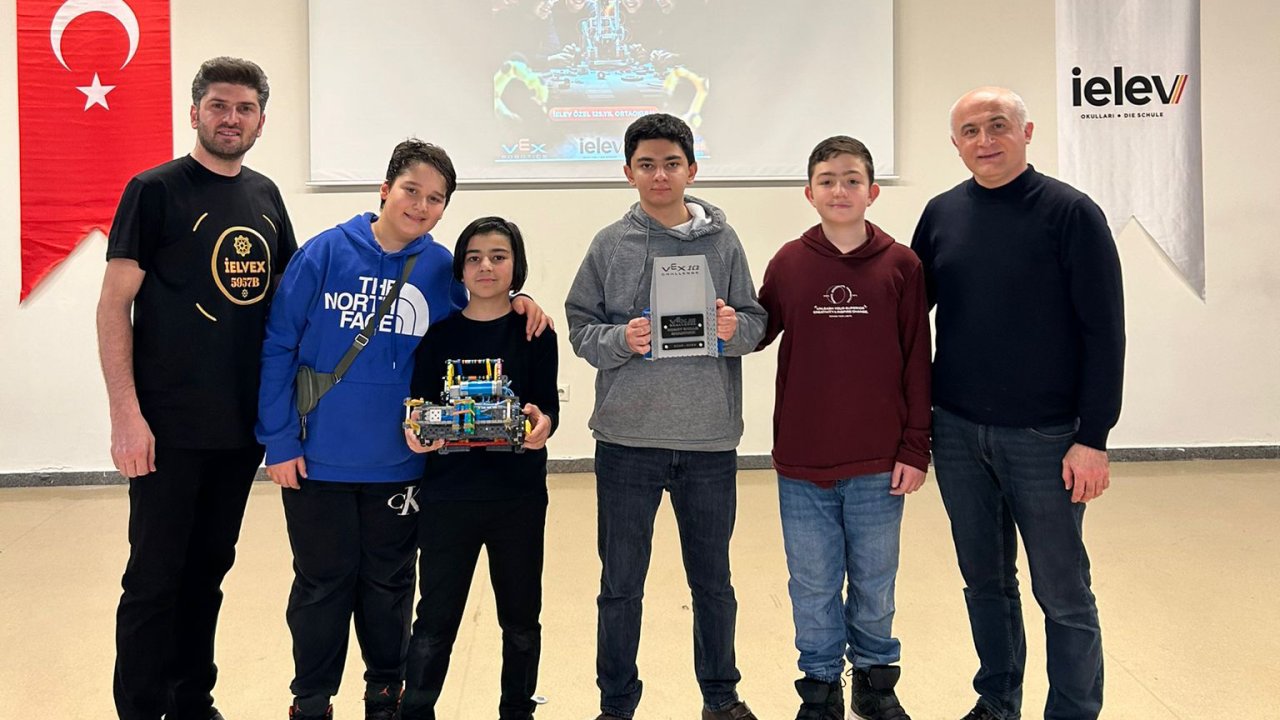 SANKO Okulları Vex Iq Robot Yarışmasında İki Birincilik Kazandı