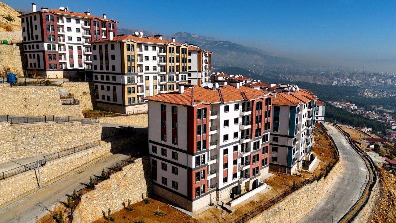 Kahramanmaraş’ta TOKİ sakinleri fiyatların sabitlenmesi ve taksitlerin düşürülmesini istiyor!