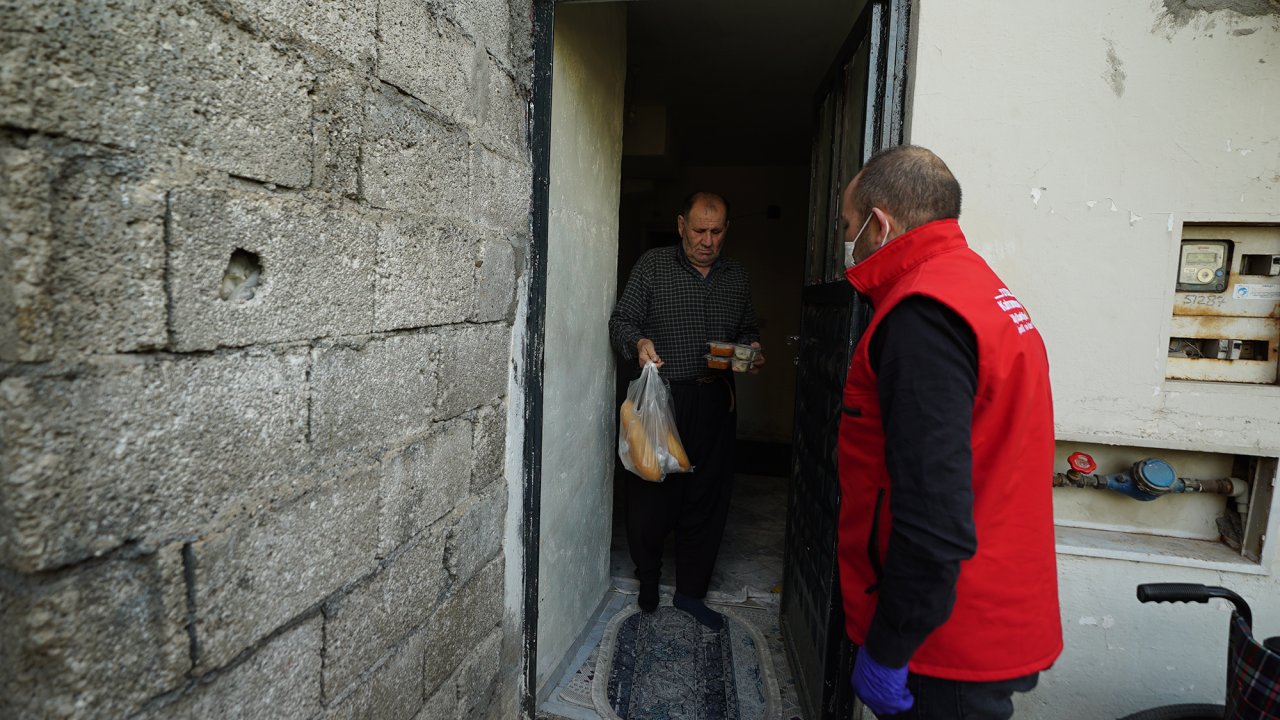 Kahramanmaraş’ta iftar Ulu Çınarların ayağına gidiyor!