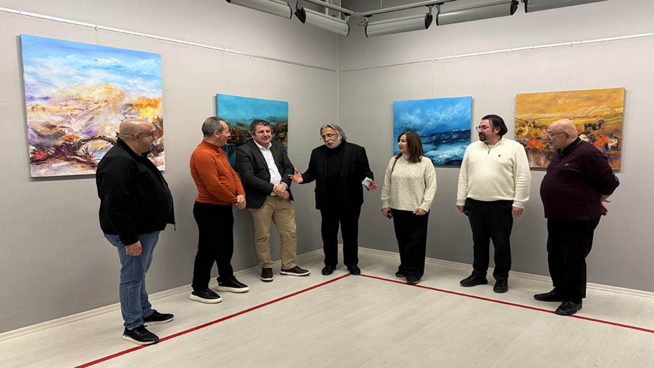 Ressam Cemil Candaş, “Sessizliğin Renk Dili” Temalı Sergi Açtı