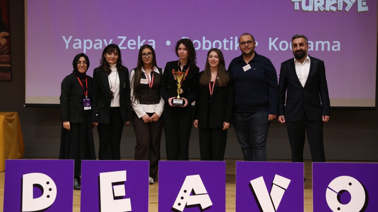SANKO Okulları Codeavour 7.0 Yarışmasında Dünya Finallerine Gidiyor!