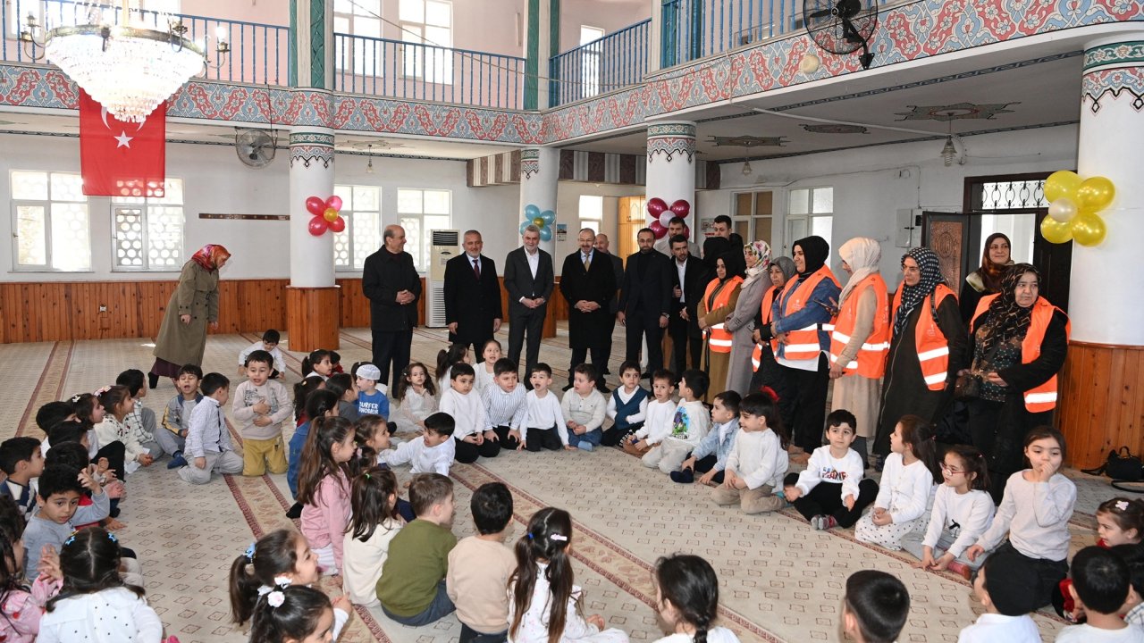 Başkan Görgel, Miniklerin Tekne Orucu Heyecanına Ortak Oldu!