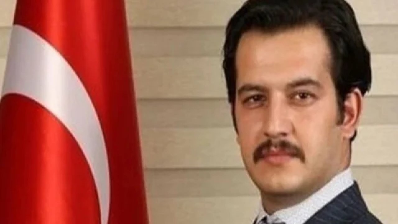 Mustafa Berat Kasımoğlu Kimdir?