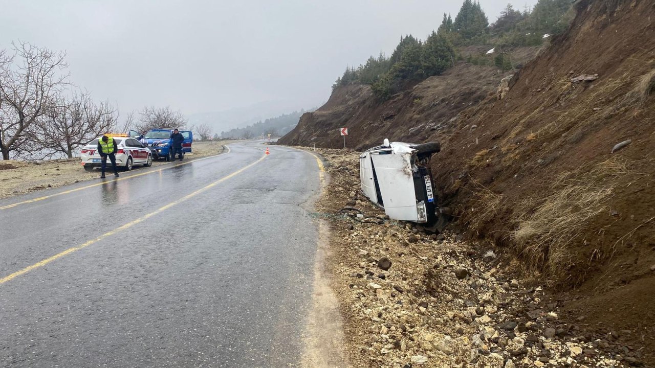 Kahramanmaraş’ta Otomobil Devrildi! 3 Kişi Yaralandı