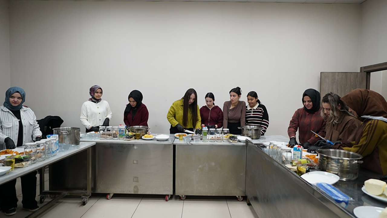 Geleneksel Kültürün Lezzetli Hikâyesi Pusula Maraş’ın Atölyesinde Yazıldı!