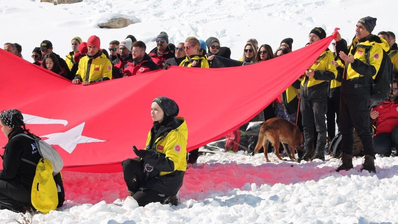 Muhsin Yazıcıoğlu Keş Dağı’nda anıldı!