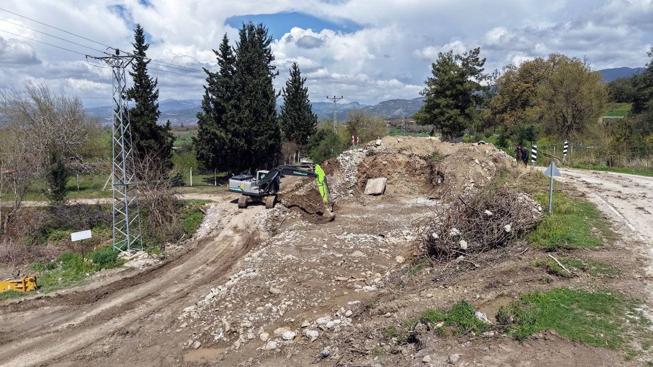Kahramanmaraş Büyükşehir, Andırın Kırsalında Köprü Projesine Başladı