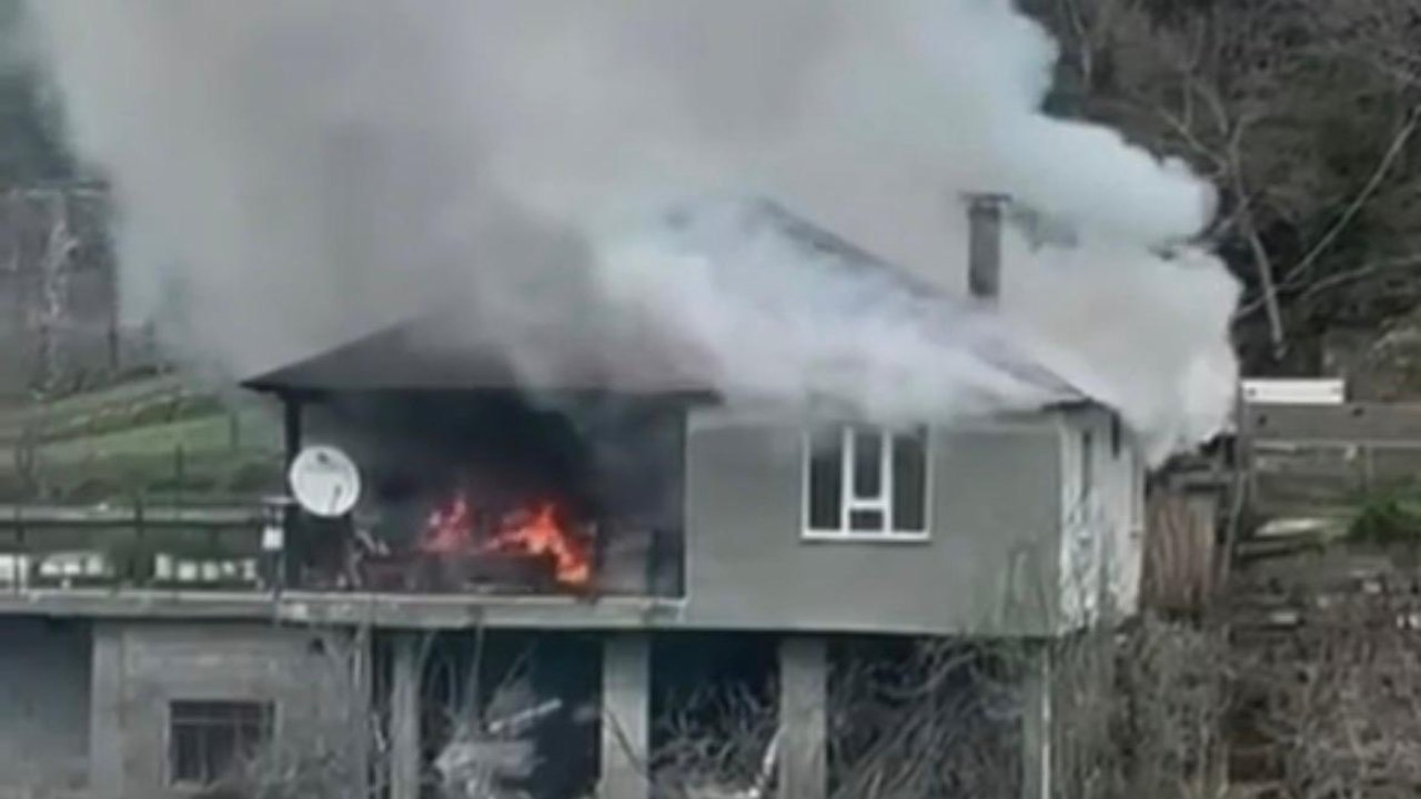 Kahramanmaraş’ta ev yangını!