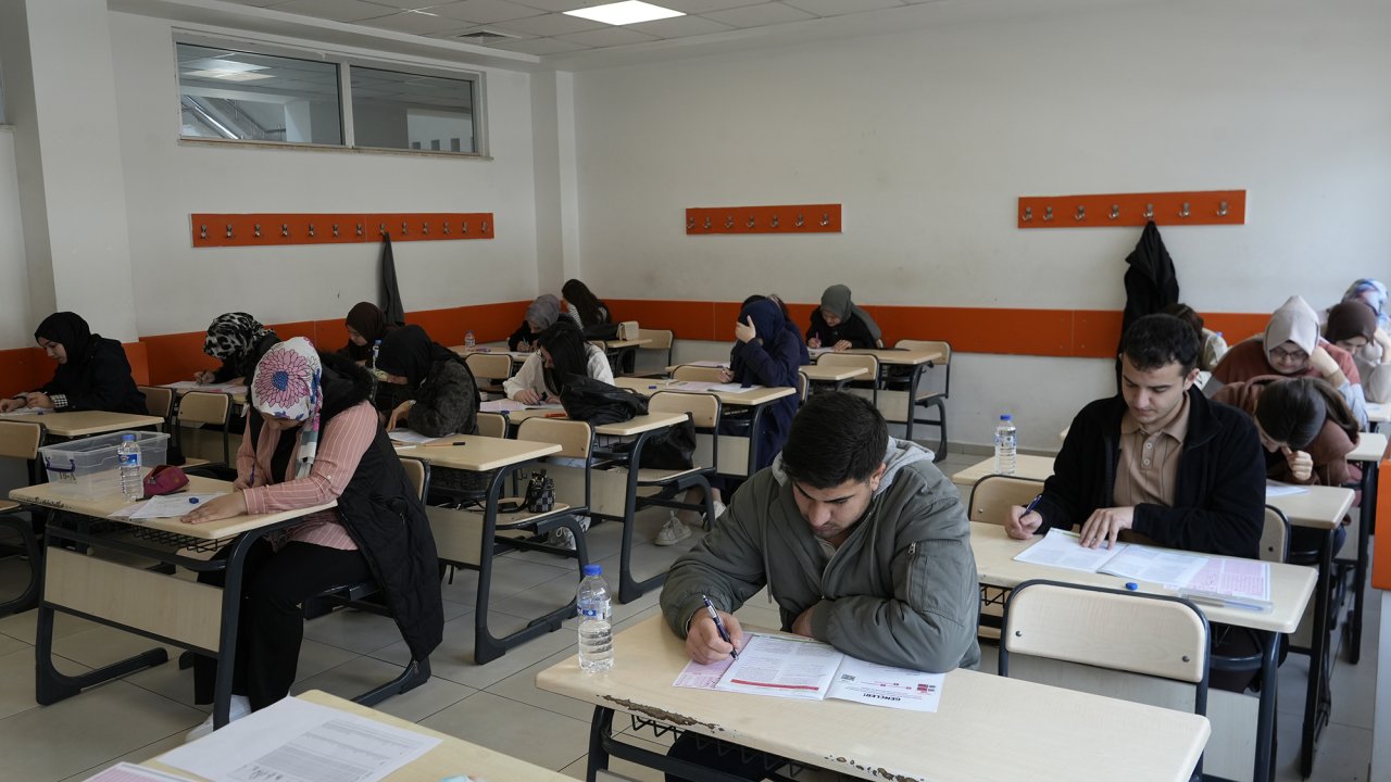 Kahramanmaraş Büyükşehir’den Gençlere Gerçek Sınav Atmosferi!