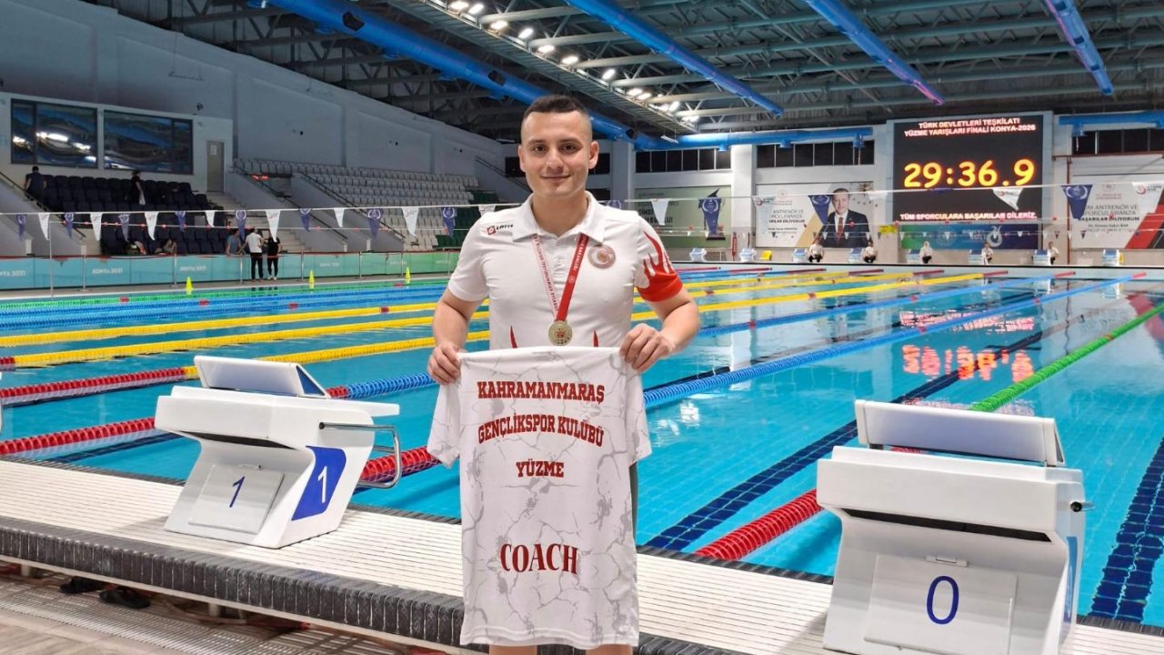 Kahramanmaraşlı yüzücü Doğukan Demir Türkiye şampiyonu oldu!