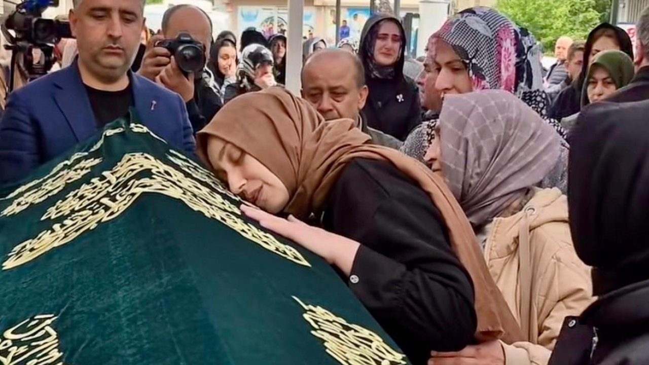 Almina Ağaoğlu son yolculuğuna uğurlandı!