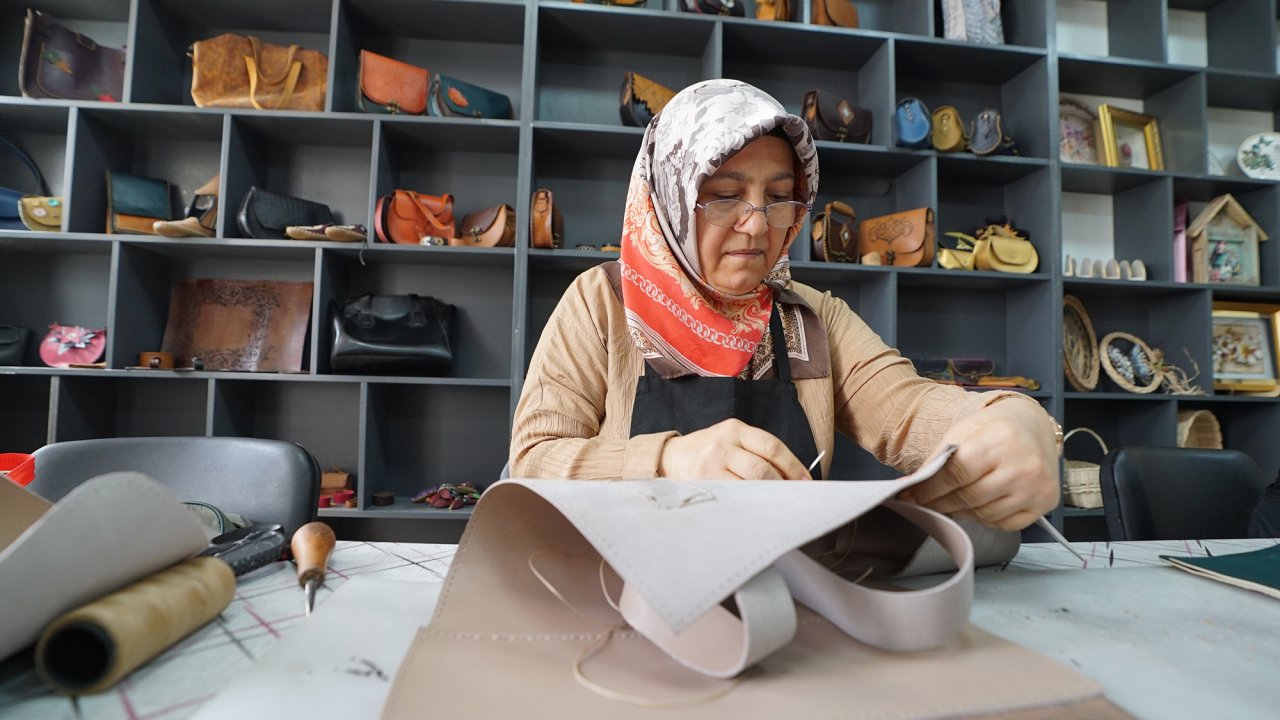 Kahramanmaraş’ta 26 farklı atölyede 750 kursiyer üretiyor!