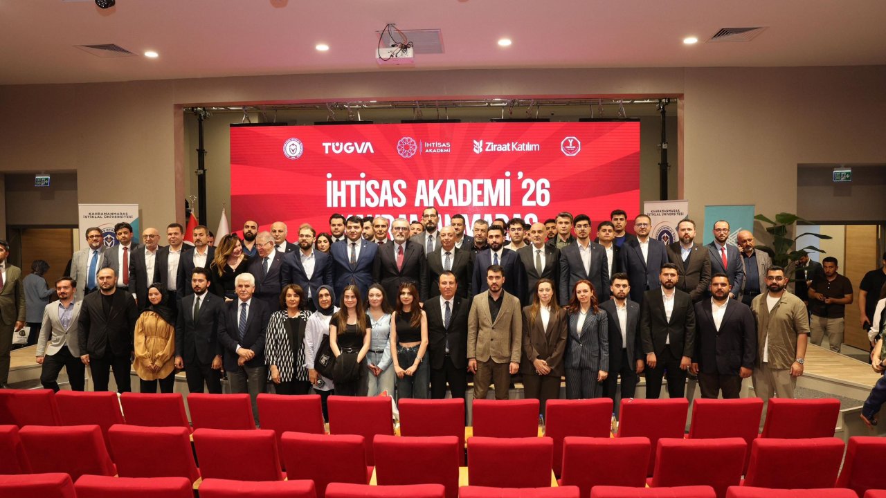 Mahir Ünal Kahramanmaraş’ta Gençlik, Bilgi ve Tecrübe Buluşmasına katıldı!