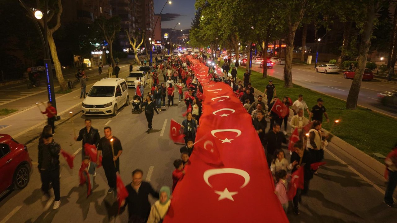 Kahramanmaraş'ta 19 Mayıs Coşkusu Sokaklara Taştı!