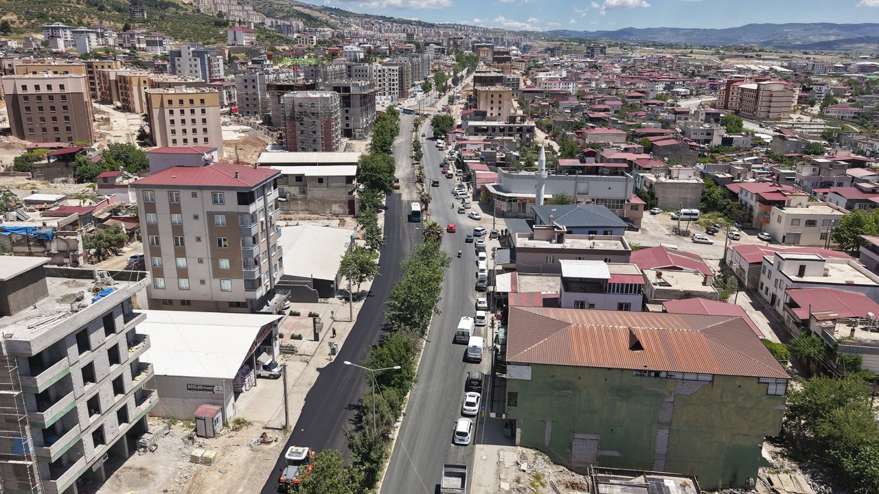 Büyükşehir, Doğukent Yolunda Asfalt Mesaisini Sürdürüyor!