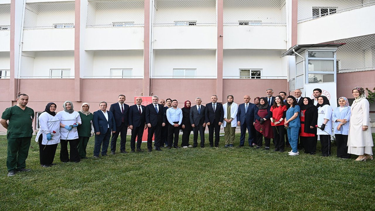 Başkan Görgel Huzurevi sakinleriyle bayramlaştı!
