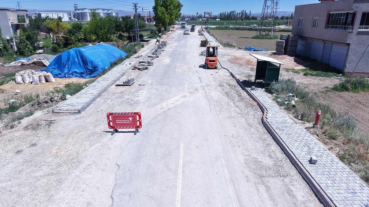 Kahramanmaraş Elbistan’da 3,2 Kilometrelik Caddeye Modern Dokunuş!