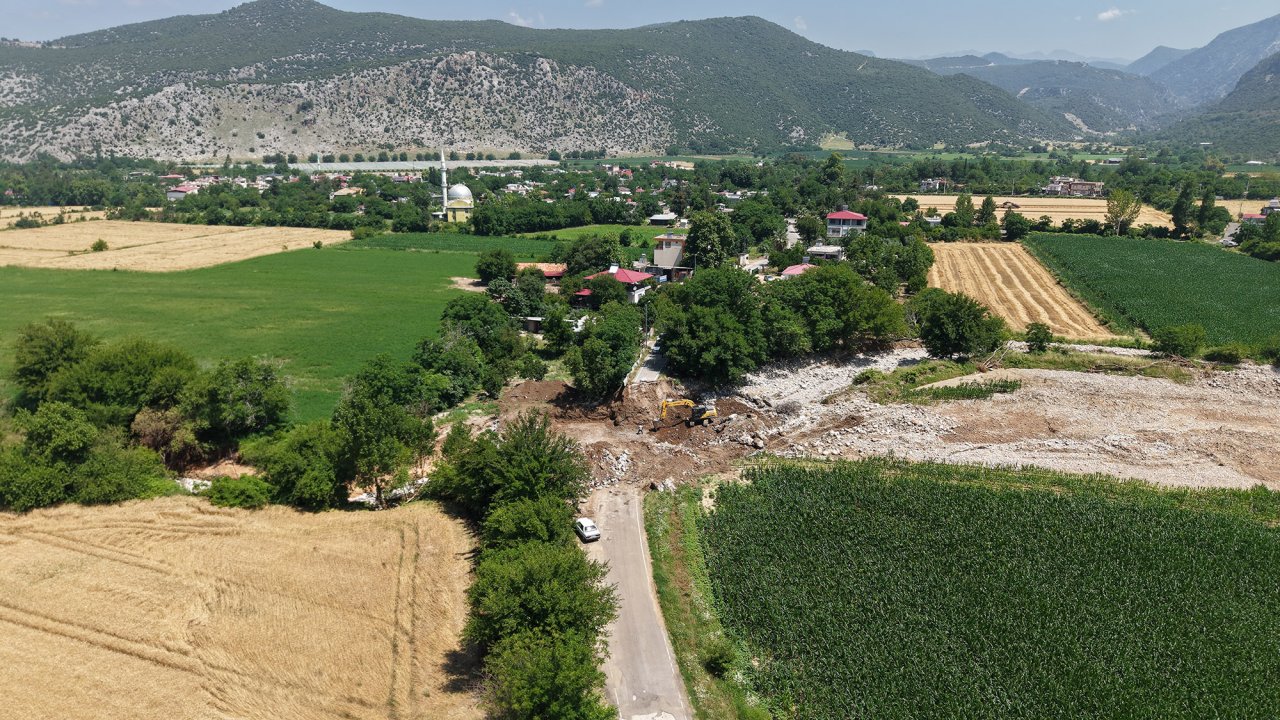 Kahramanmaraş’ta Yarım Asırlık Köprü Yerini Modern Yapıya Bırakıyor!