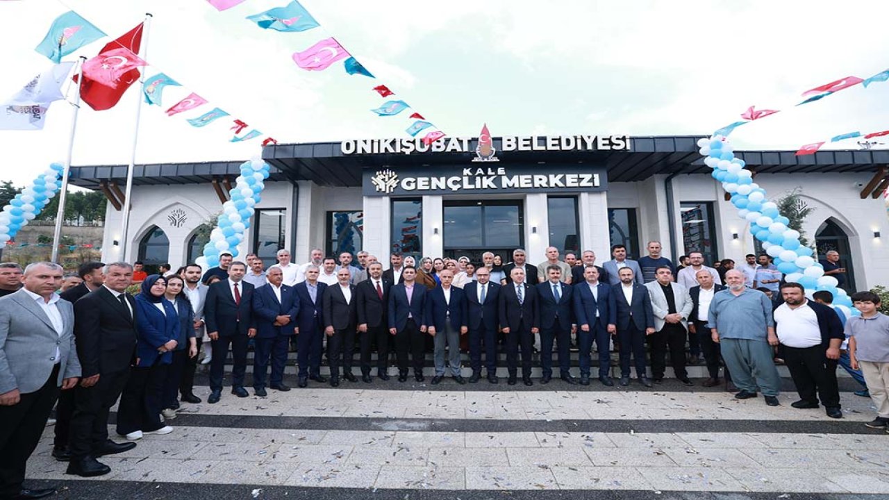 Onikişubat Belediyesi’nin Kale Gençlik Merkezi yoğun katılımla hizmete açıldı!