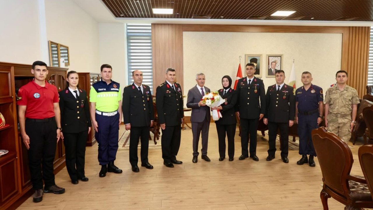 Kahramanmaraş'ta Jandarma Heyeti, Kuruluş Yıl Dönümünde Vali Ünlüer’i ziyaret etti!