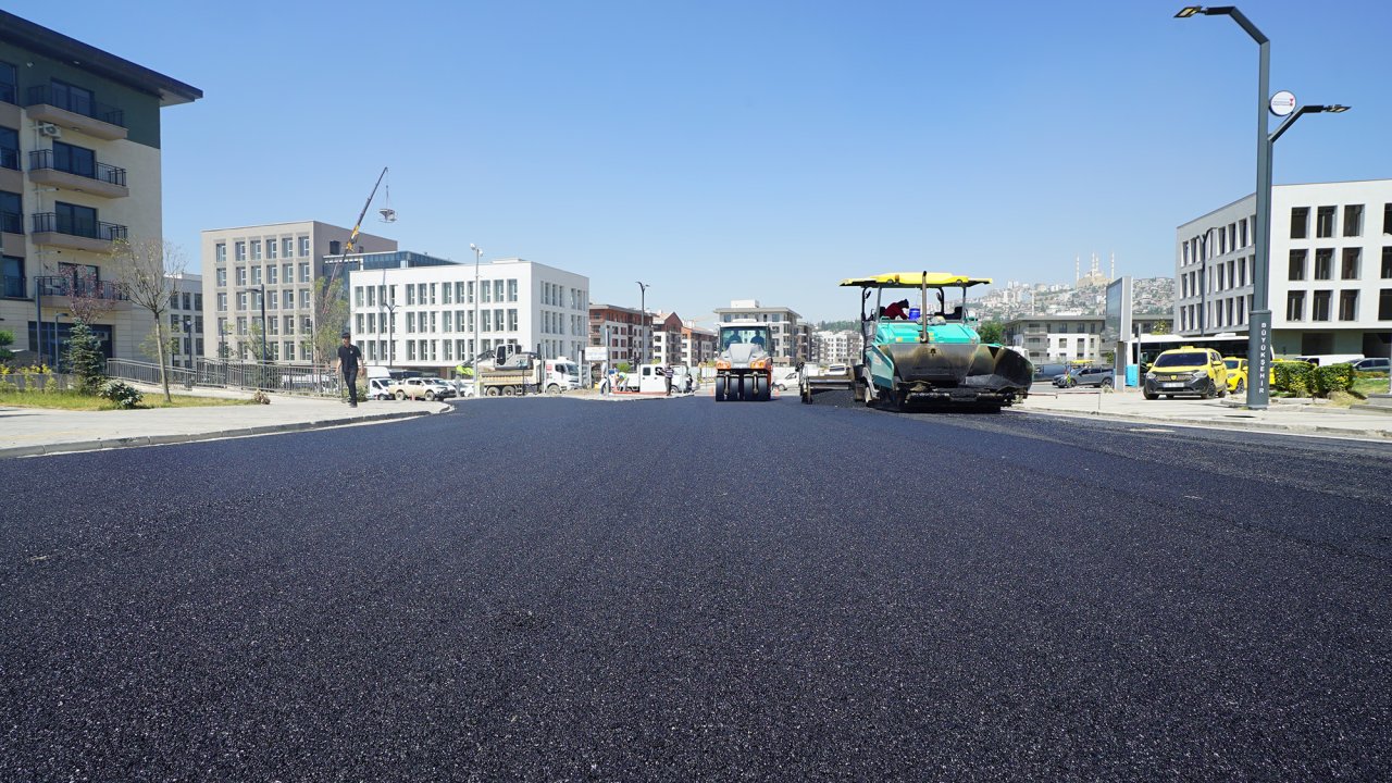 Büyükşehir, Zübeyde Hanım’da İkinci Etaba Asfalta Başladı!