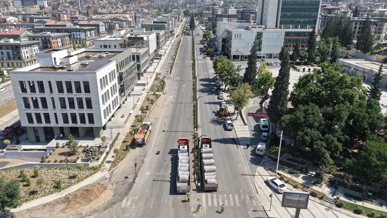 Kahramanmaraş’ta Yol Düzenlemesi: Azerbaycan Bulvarı Trafiğe Kısmen Kapandı