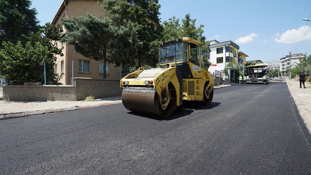 Kahramanmaraş’ta bu Hafta 22 Noktada Asfalt Çalışması Var!