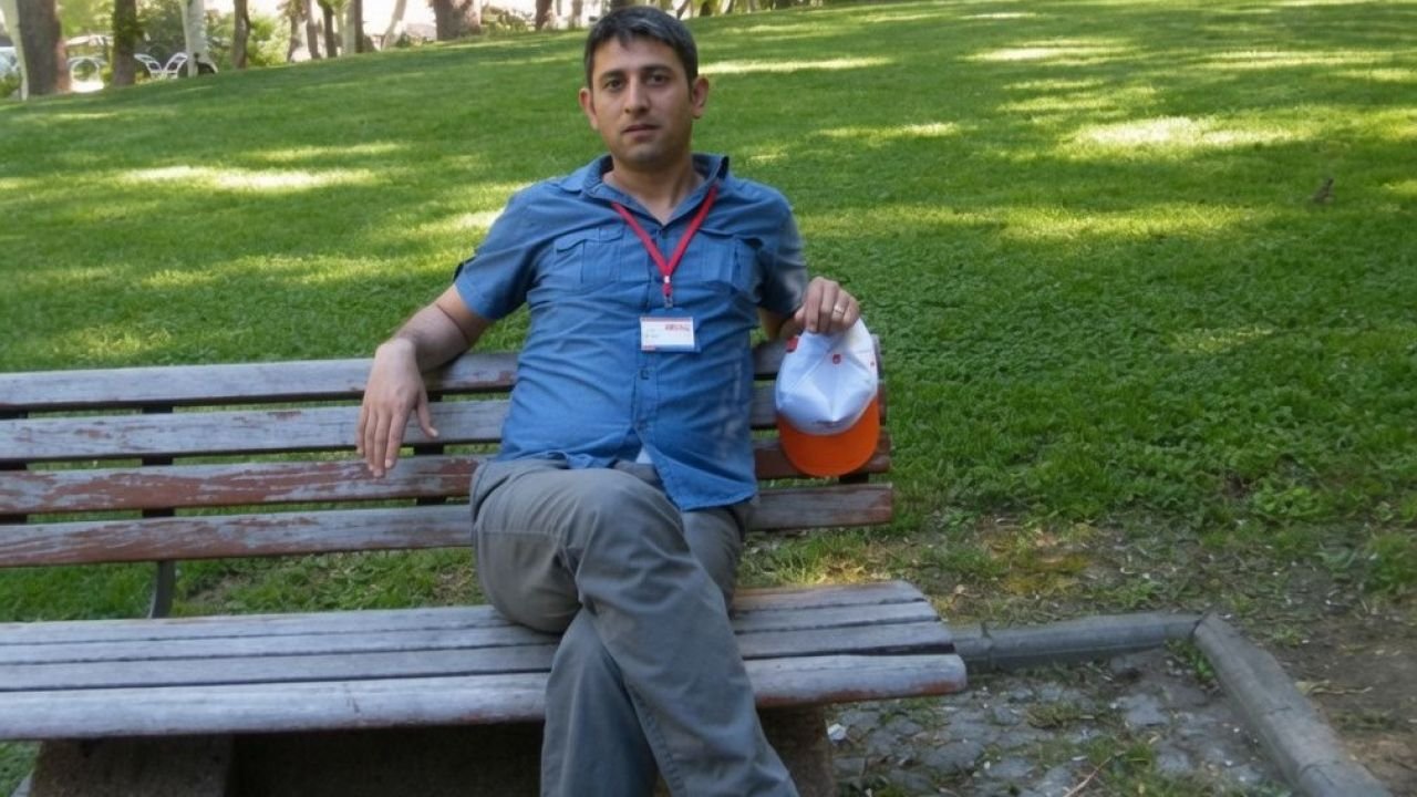 Suat Kömürkara Kimdir? 42 Yaşındaki Öğretmenin Vefatı Eğitim Camiasını Yasa Boğdu
