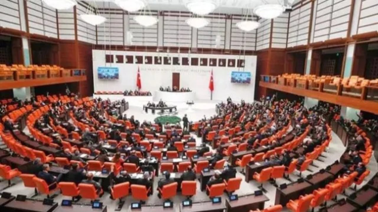 Torba Yasa Son Dakika: Torba Yasa Meclis'ten Geçti mi, Ne Zaman Yürürlüğe Girecek? Kademeli Emeklilik Var mı?