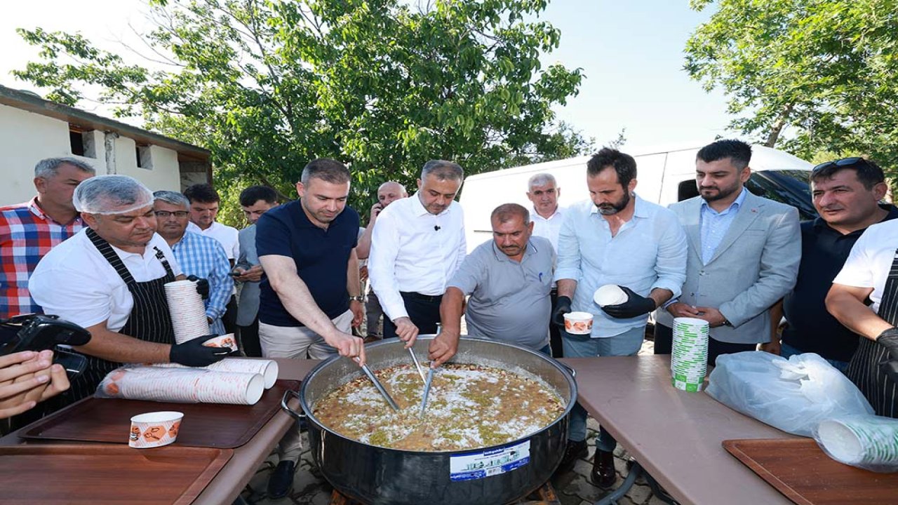 Başkan Toptaş, Dönüklü sakinleriyle aşure sofrasında buluştu!