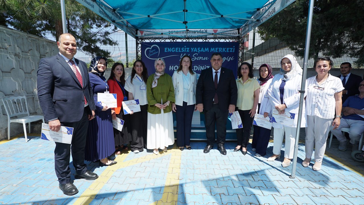 Engelsiz Yaşam Merkezi’nde Emek ve Başarı Sergisi!