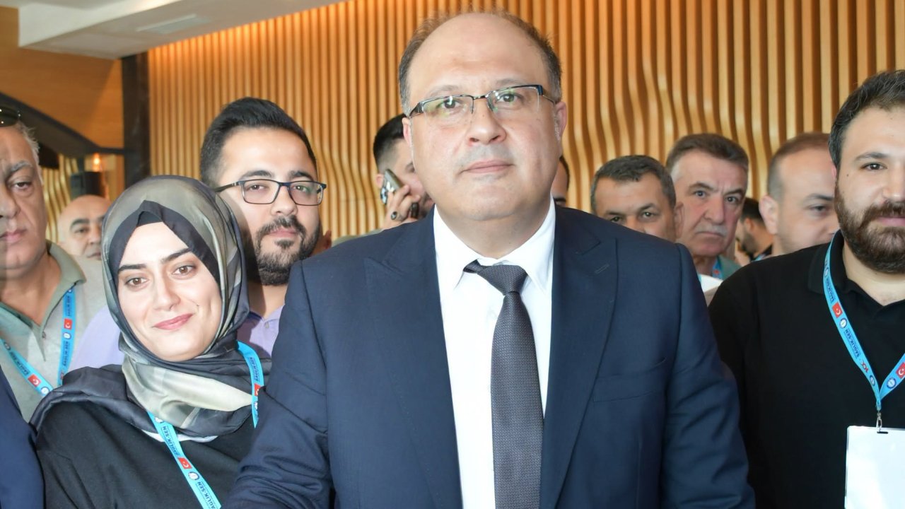 Sağlık-Sen Kahramanmaraş'ta Güven Tazeledi! Bünyamin Mutlu Demirci Yeniden Başkan Seçildi