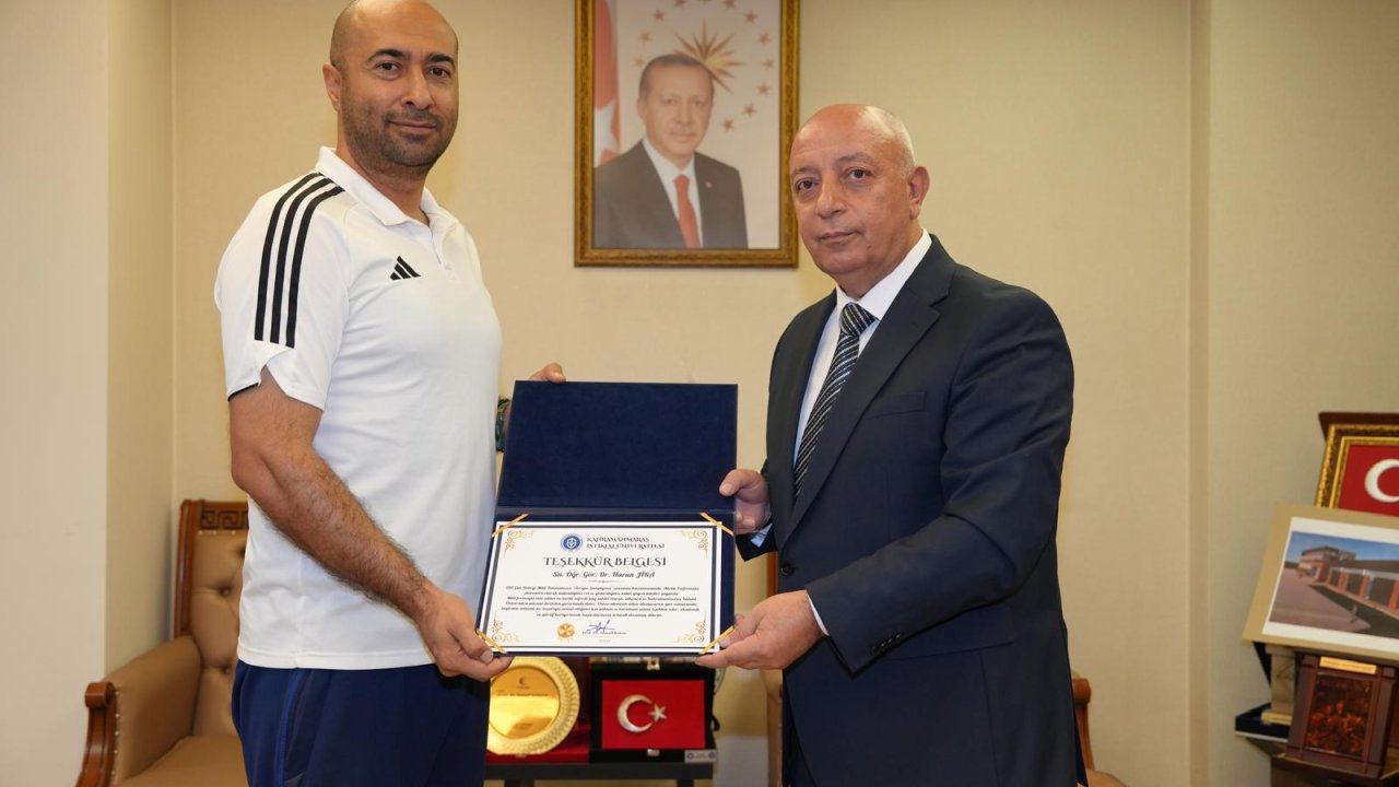 KİÜ’ye Milli Gurur:  U16 Çim Hokeyi Milli Takımı Avrupa Şampiyonu Oldu!