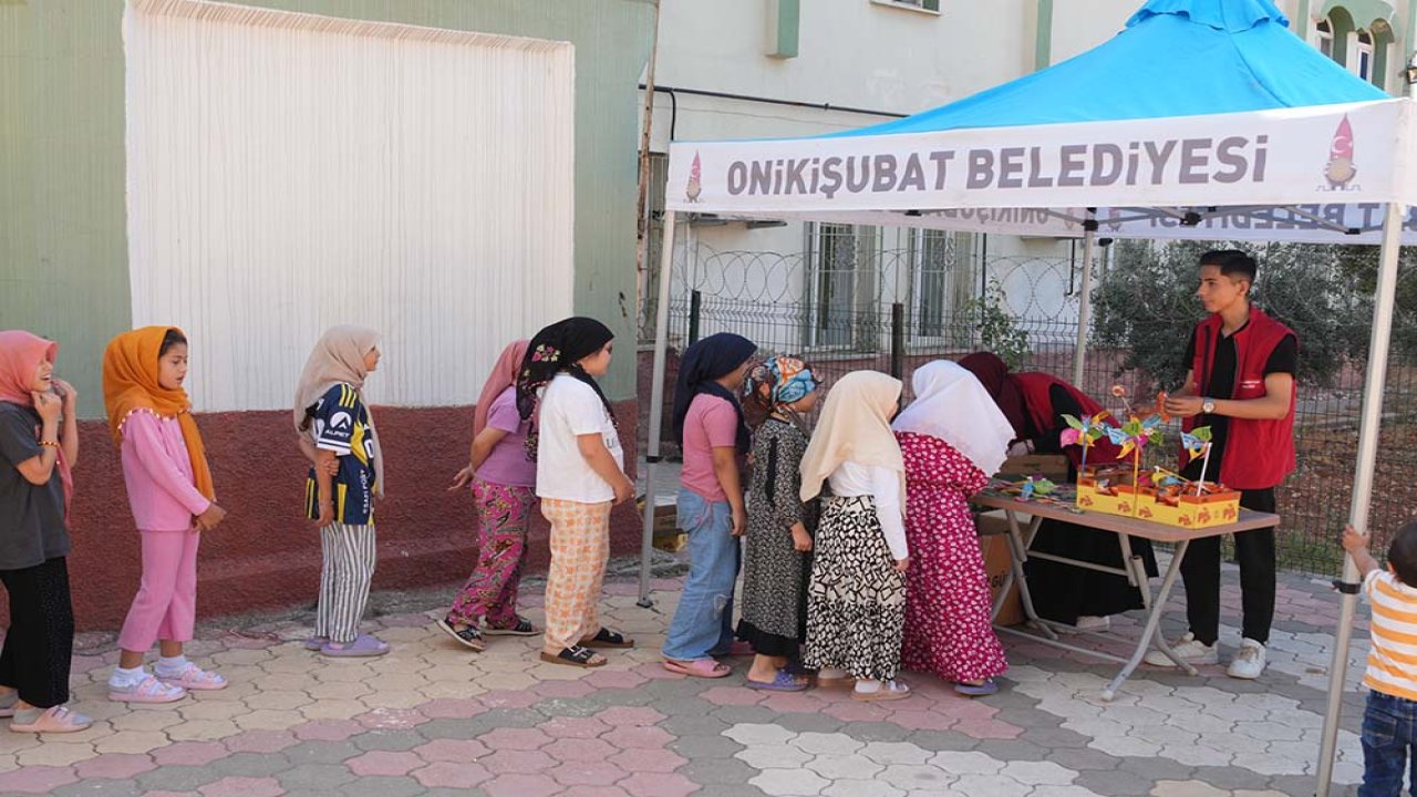 Onikişubat Belediyesi’nden Yaz Kur’an Kurslarına ‘Camiler Çiçek Açtı’ ile destek!