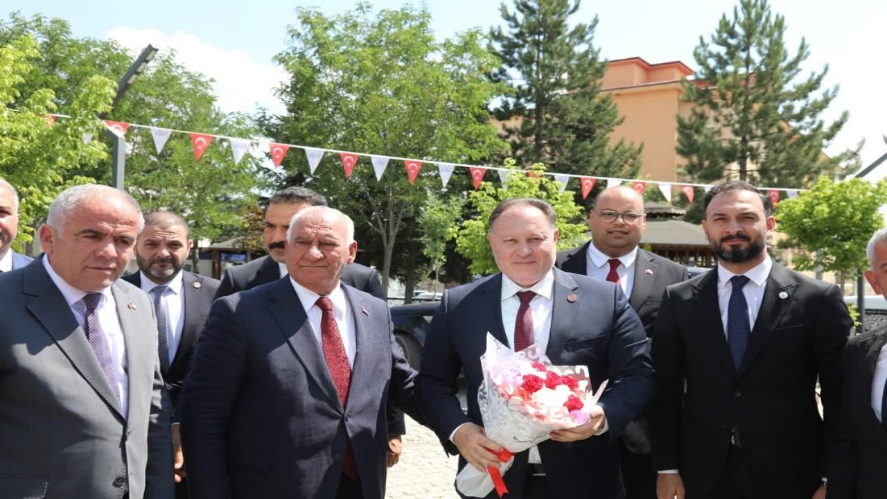 KKTC Cumhuriyet Meclisi Başkanı Öztürkler’den Göksun Belediyesi’ne Ziyaret!
