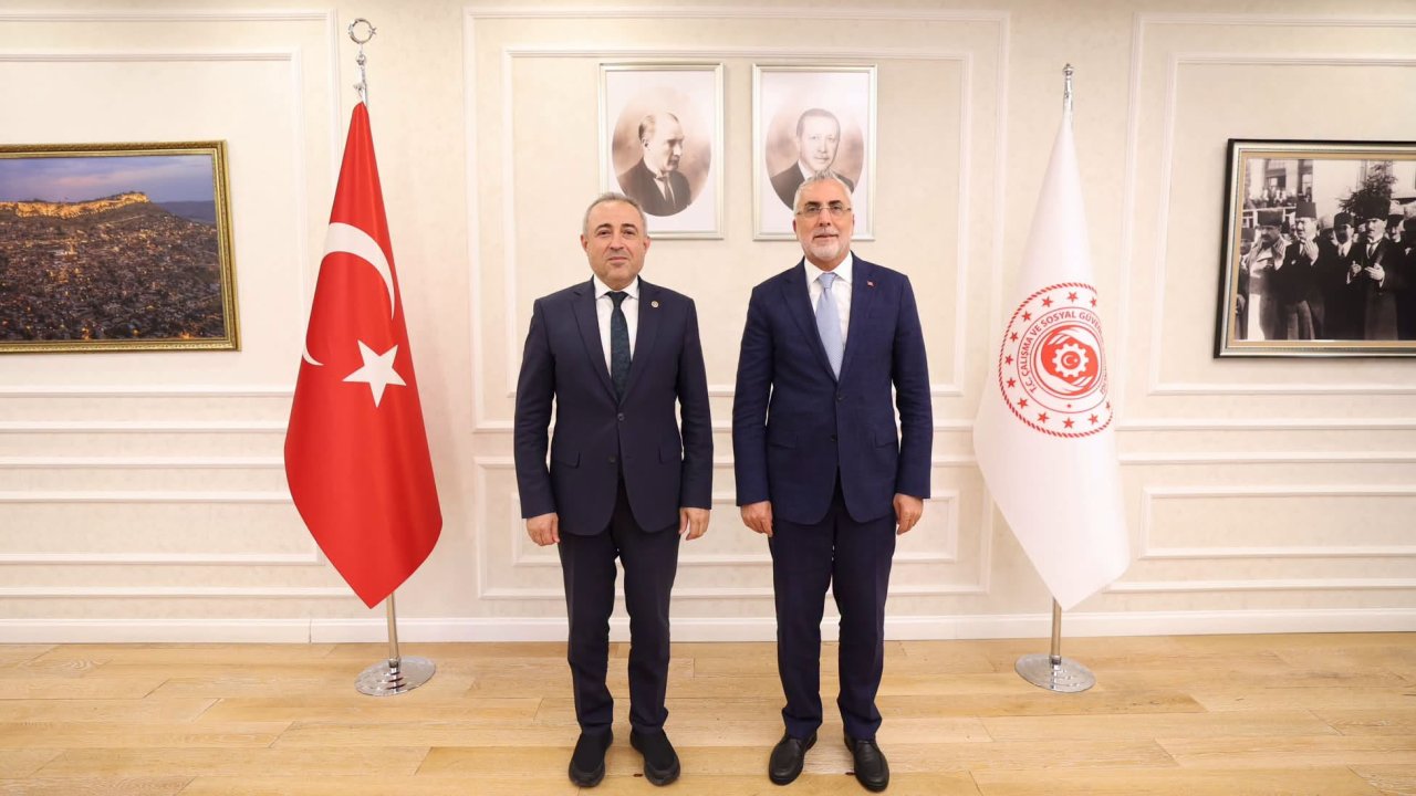 AK Parti Kahramanmaraş Milletvekili Karatutlu’dan Bakan Işıkhan’a ziyaret