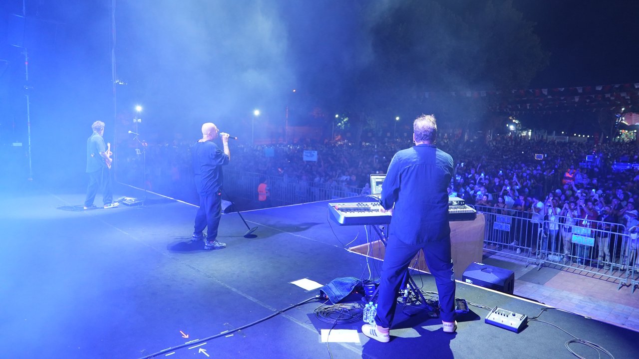Gripin, Kahramanmaraş’ta Müzikseverlere Unutulmaz Bir Gece Yaşattı!