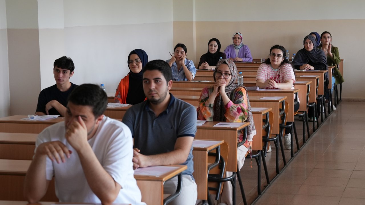 Hedefe Doğru Dev Adım: Maraş’ta 6 Bin Aday İçin Nefes Kesen KPSS Provası!